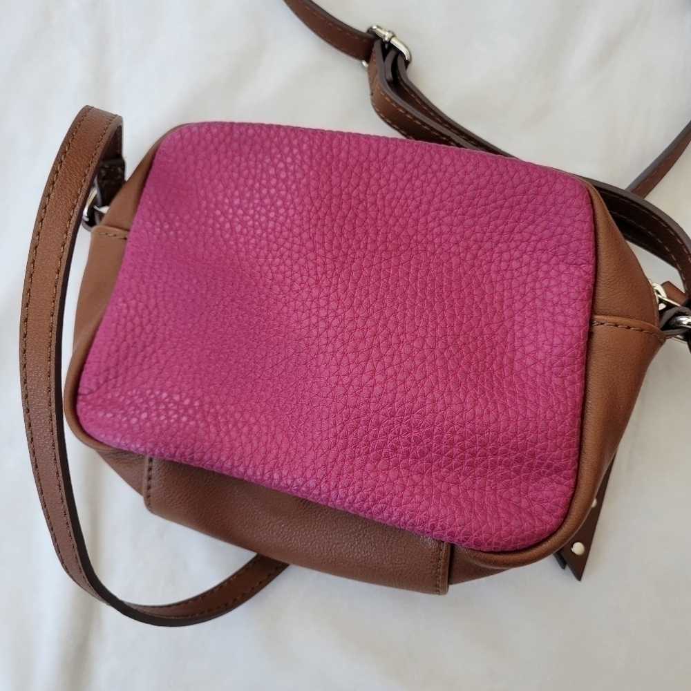 Chaps leather pebble raspberry color small cross body purse w/ silver hardware - Picture 10 of 14